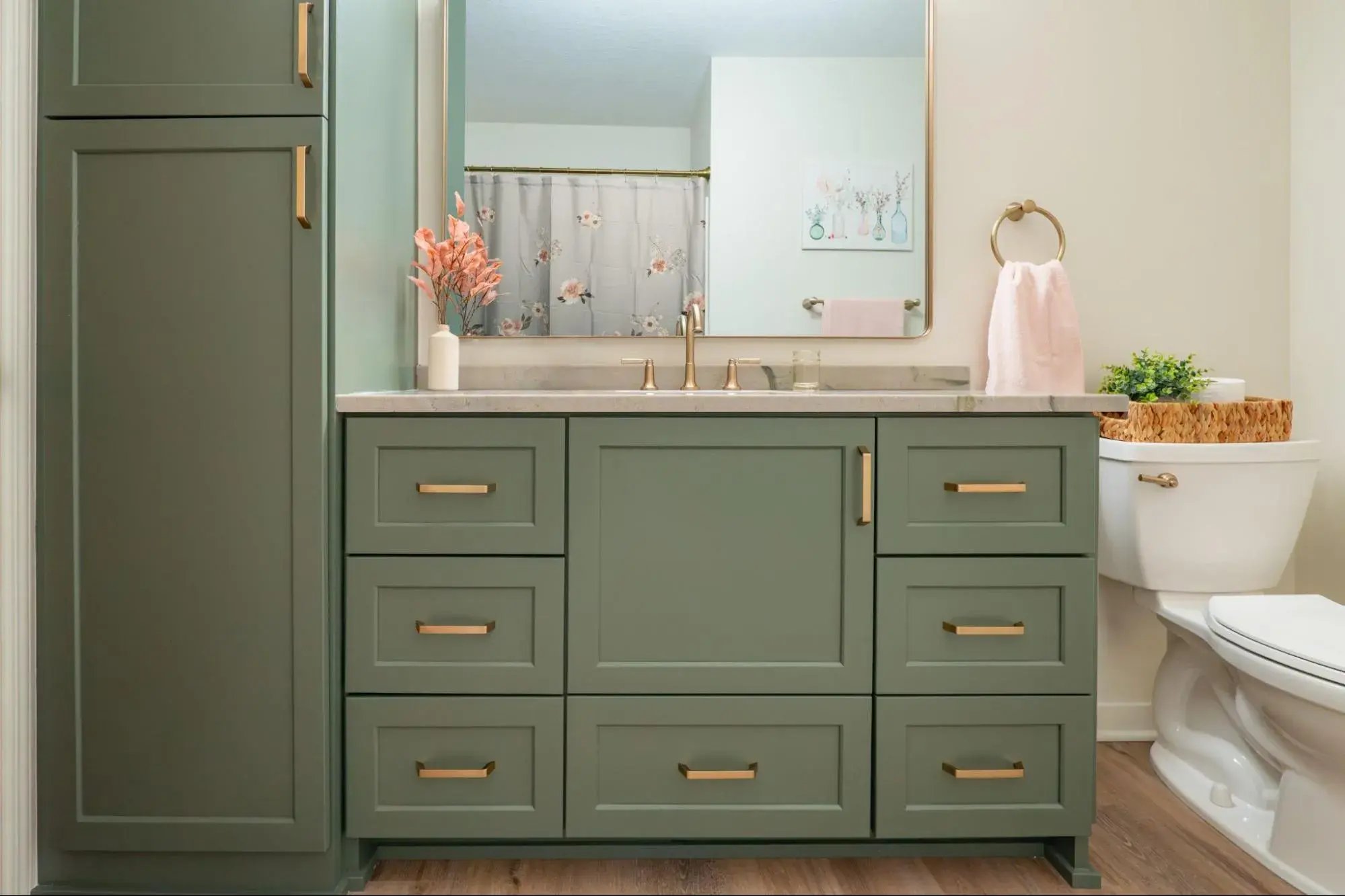green-vanity